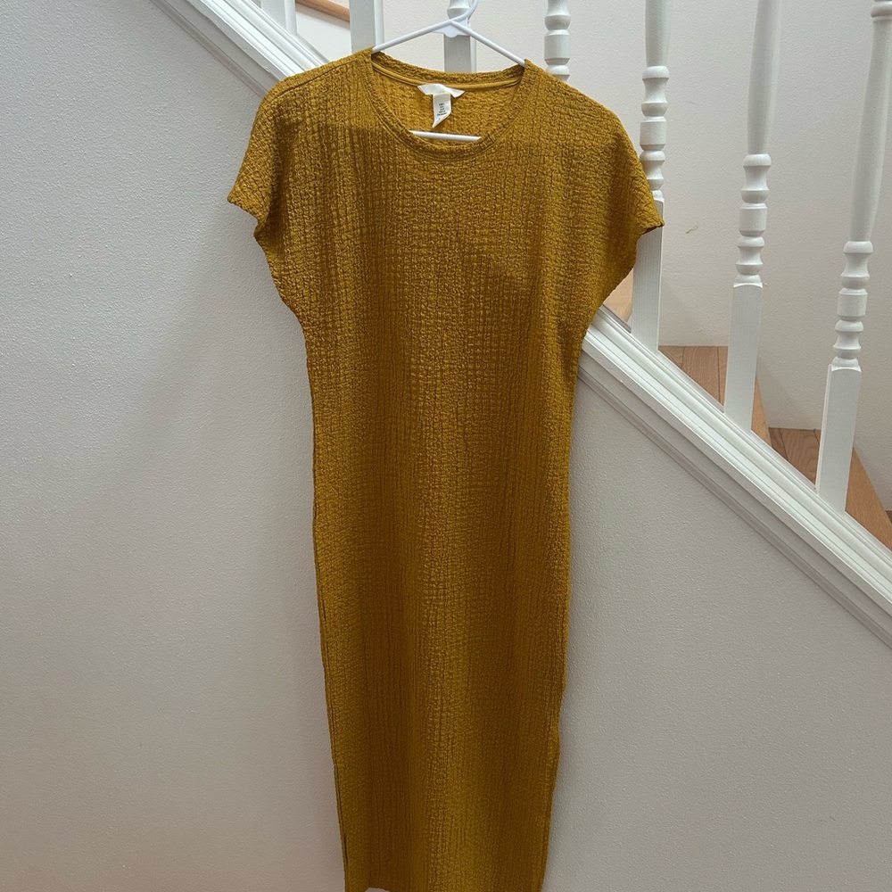 H&M Gold Ribbed Sheath Midi Dress Casual